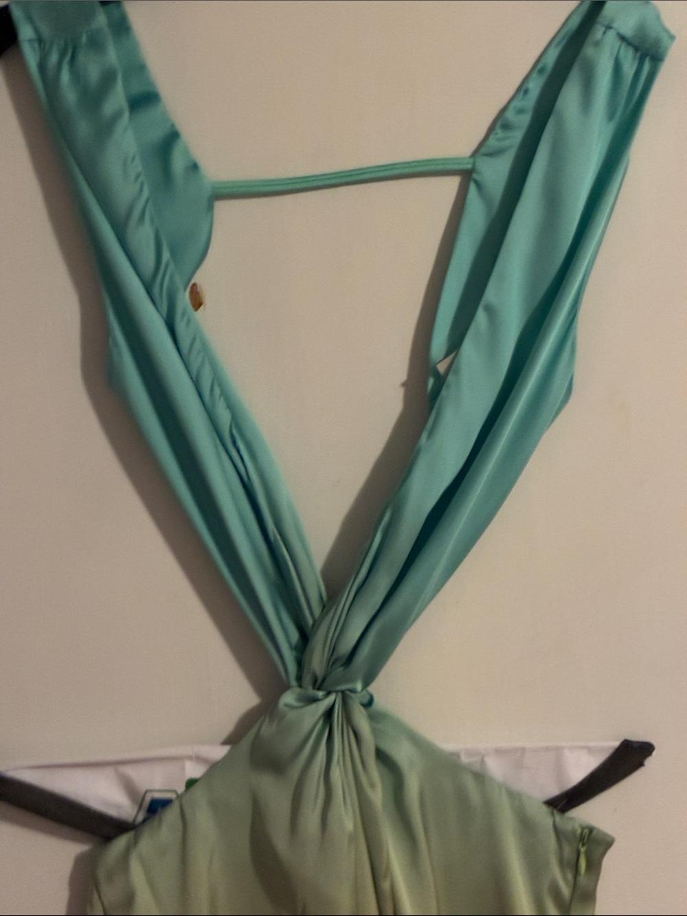 Baobab Rio Ombr Rainbow Cutout Maxi Dress SMALL
Passion Fruit - Picture 7 of 14